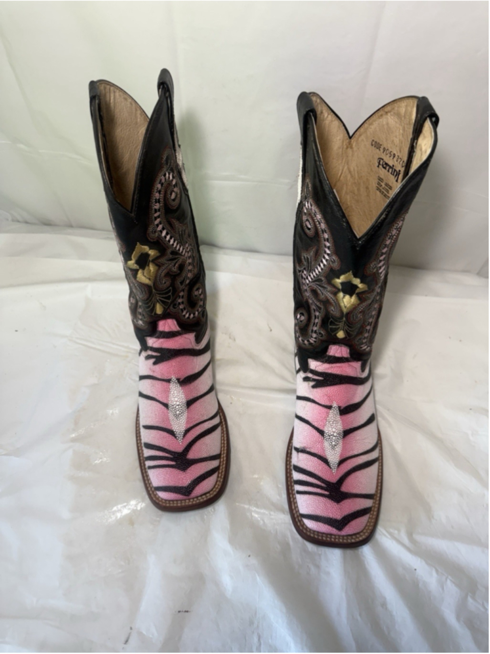 Ferrini Women's Western Stingray Boots Square Toe Zebra Stripe Size 7.5 B
